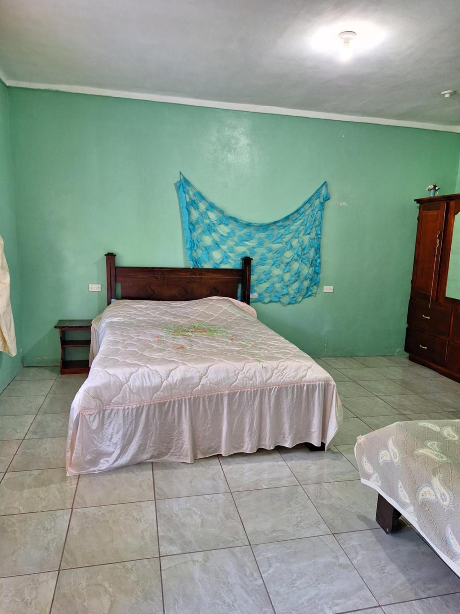La Tica Lejlighedshotel Horquetas Eksteriør billede